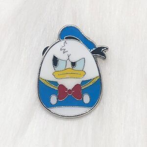 🔮 5/$25 Disney Easter Egg‎ Donald Duck Pin
